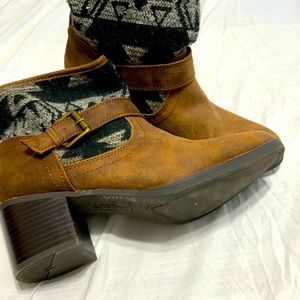 White Mountain Boho ankle boots